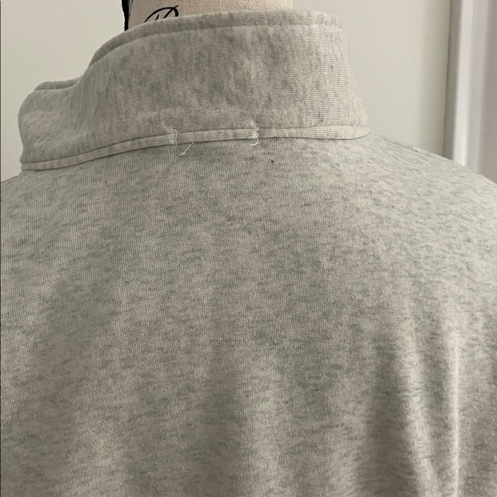 🍎Gray Women's Sweatshirt - Picture 10 of 10
